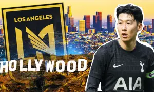 Son Heung-min w Los Angeles, gdzie gra Son. W tle widać panoramę miasta i napis Hollywood.