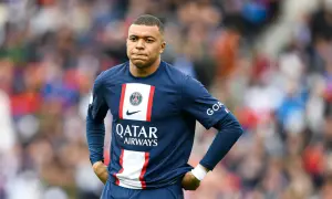 Ile zarabia Kylian Mbappe tygodniowo? Zaskakujące fakty o pensji