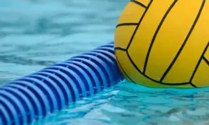 Ile trwa mecz piłki wodnej? Poznaj długość i zasady gry