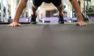 Trening FBW co to? Poznaj skuteczne metody na pełne ciało