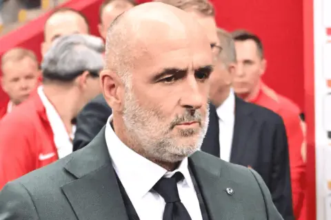 Ile zarabia selekcjoner reprezentacji Polski? Szokujące kwoty ujawnione