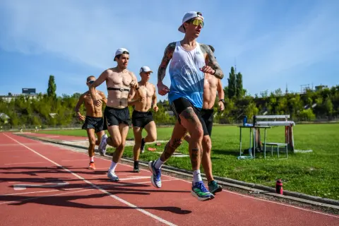 Bieżnia ile ma metrów? Odkryj długość toru lekkoatletycznego 400 m