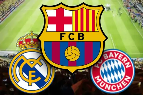 Loga FC Barcelony, Realu Madryt i Bayernu Monachium na tle stadionu. Te kluby to jedne z najbardziej wartościowych klubów piłkarskich na świecie.