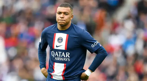 Ile zarabia Kylian Mbappe tygodniowo? Zaskakujące fakty o pensji